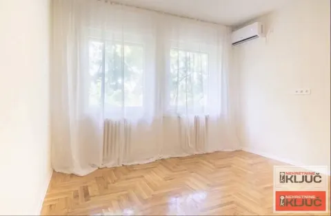 Sale, one bedroom apartment, 40m², Sajmište, Novi Sad - image 1