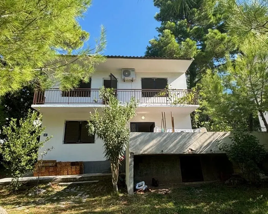 Prodaja, kuća, 120m², Šušanj, Bar