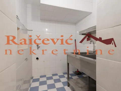 Prodaja, poslovni prostor, 210m², Stari Grad, Beograd - image 19