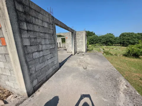 Prodaja, kuća, 240m², Grbe, Danilovgrad - image 5