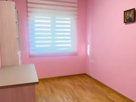 Izdavanje, dvosoban stan, 60m², Tološi, Podgorica - image 6