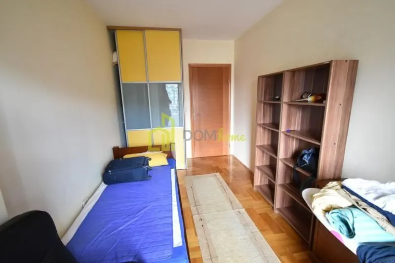 Izdavanje, trosoban stan, 117m², Preko Morače, Podgorica