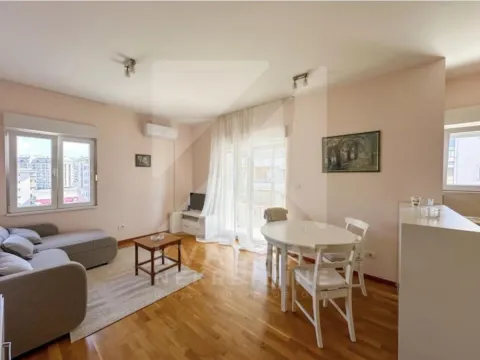 Rent, one bedroom apartment, 50m², City Kvart, Podgorica - image 5