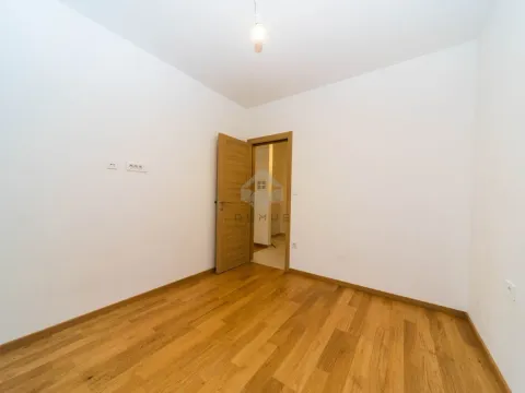 Izdavanje, jednosoban stan, 47m², City Kvart, Podgorica - image 6