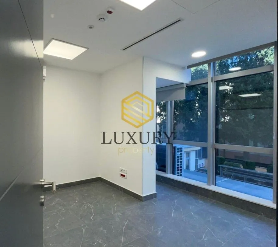 Rent, office space, 76m², Centar, Podgorica