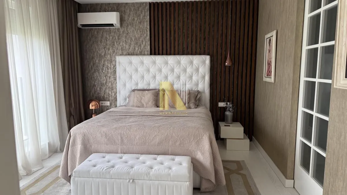 Prodaja, dvosoban stan, 124m², Savski Venac, Beograd