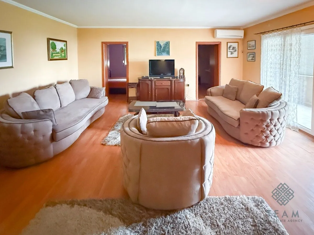 Izdavanje, dvosoban stan, 100m², Donja Gorica, Podgorica