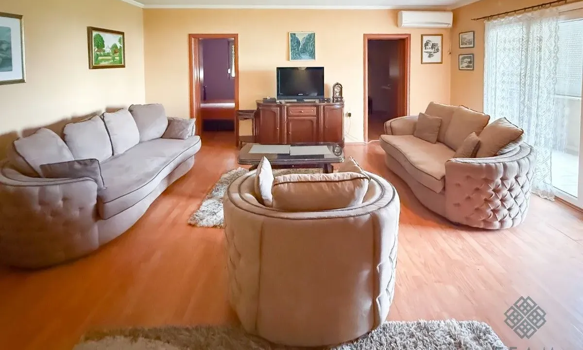 Izdavanje, dvosoban stan, 100m², Donja Gorica, Podgorica