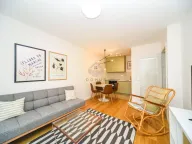 Izdavanje, jednosoban stan, 40m², Pobrežje, Podgorica