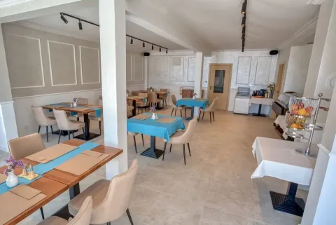 Prodaja, kuća, 450m², Blizikuće, Budva - image 6