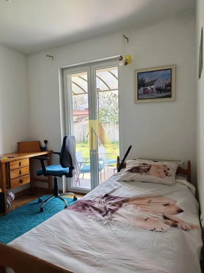 Izdavanje, trosoban stan, 73m², Adice, Novi Sad Sve Podlokacije
