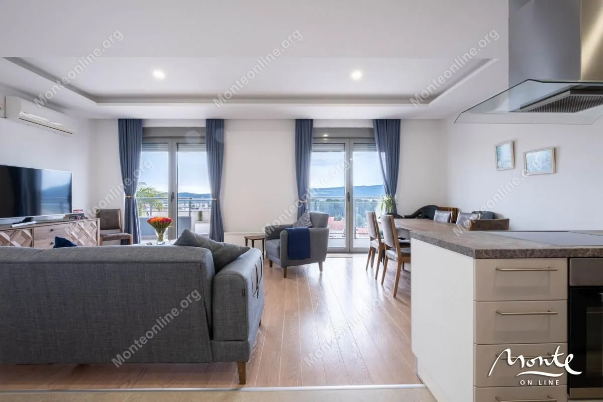 Prodaja, dvosoban stan, 87m², Tivat, Crna Gora