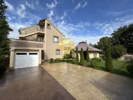 Rent, house, 250m², Tološi, Podgorica - image 1