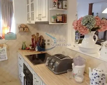 Sale, four bedroom apartment, 110m², Stari Grad, Beograd - image 23