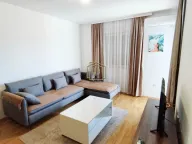 Izdavanje, dvosoban stan, 71m², Stari Aerodrom, Podgorica - image 1