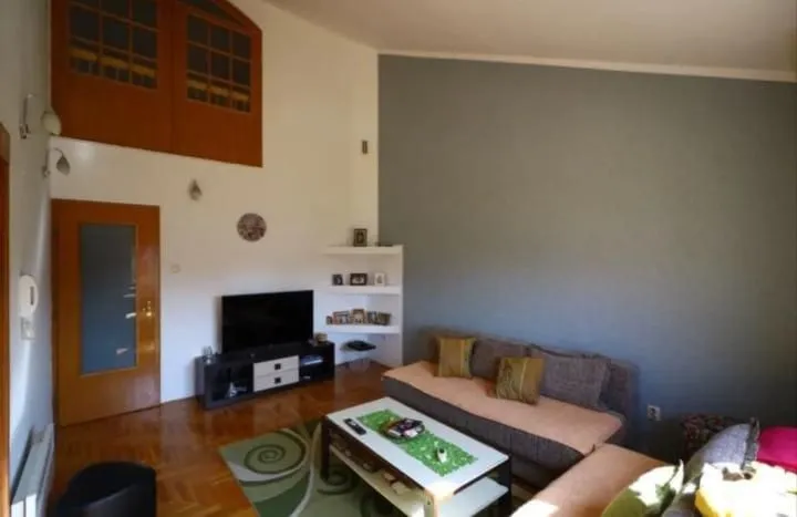 Prodaja, dvosoban stan, 92m², Stari Aerodrom, Podgorica