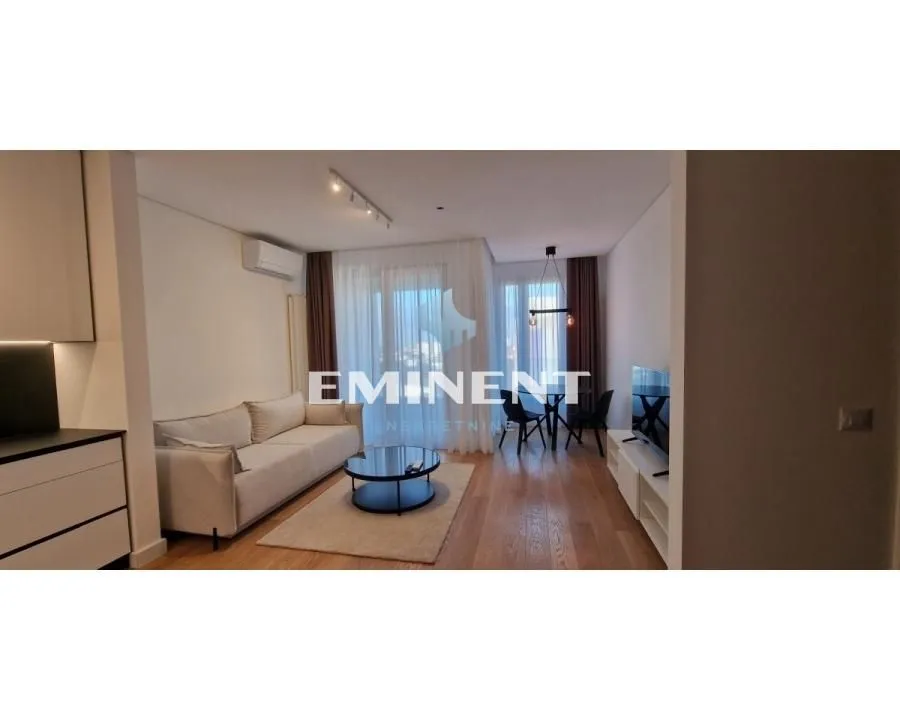 Izdavanje, dvosoban stan, 50m², Vukov Spomenik, Zvezdara Sve Podlokacije