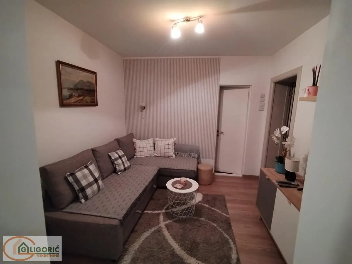 Sale, house, 80m², Cvetkova Pijaca, Zvezdara Sve Podlokacije