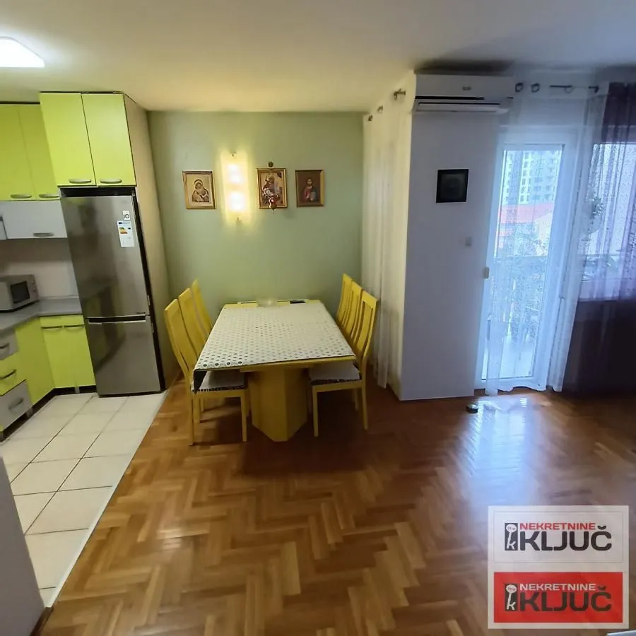 Prodaja, trosoban stan, 90m², Nova Detelinara, Novi Sad Sve Podlokacije