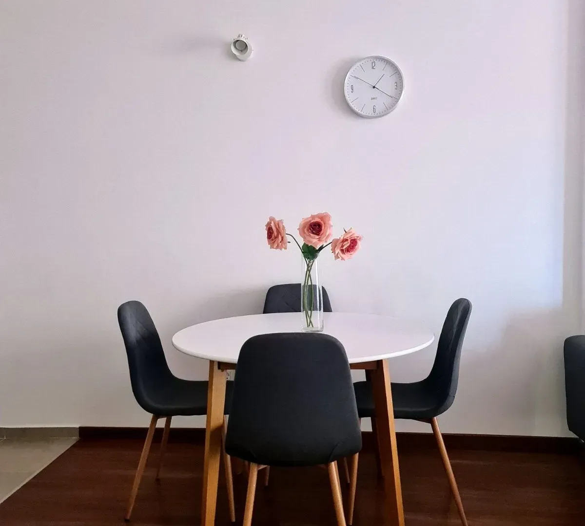 Izdavanje, jednosoban stan, 50m², Master Kvart, Podgorica