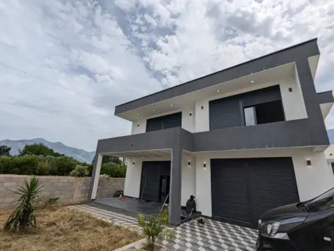 Prodaja, kuća, 102m², Bar, Crna Gora