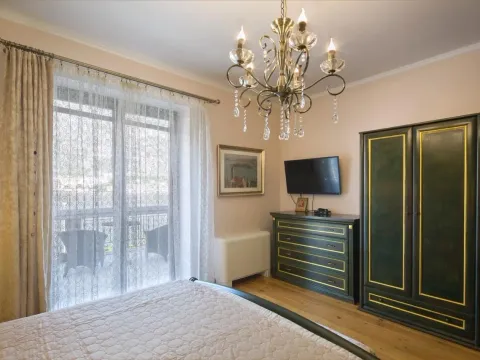 Prodaja, kuća, 690m², Prčanj, Kotor - image 22