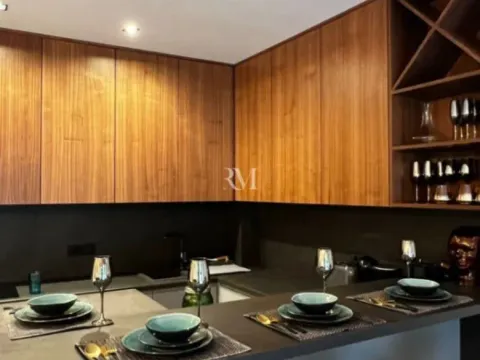 Izdavanje, jednosoban stan, 53m², Škaljari, Kotor - image 8