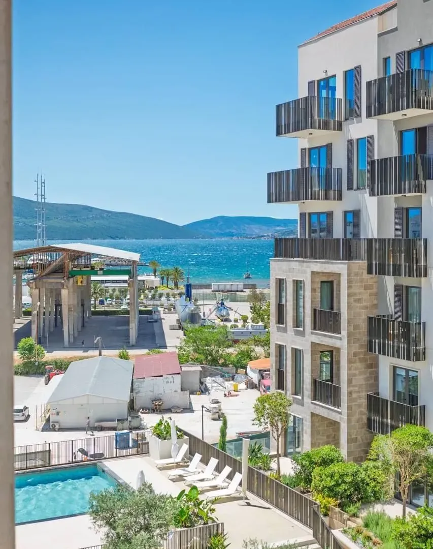 Prodaja, jednosoban stan, 55m², Boka Place, Tivat