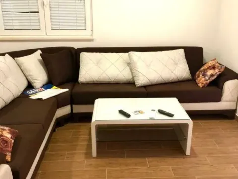 Izdavanje, jednosoban stan, 54m², Sutomore, Bar - image 1