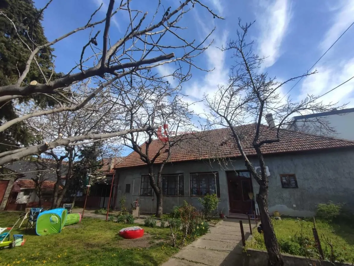 Prodaja, kuća, 207m², Prozivka, Subotica