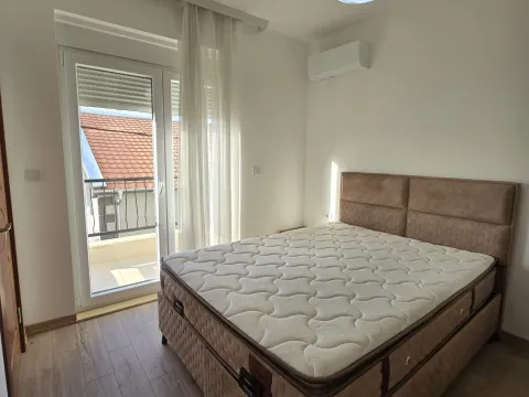 Prodaja, jednosoban stan, 52m², Stari Aerodrom, Podgorica - image 8