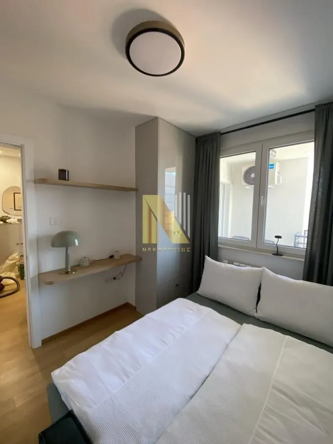 Izdavanje, jednosoban stan, 31m², Centar, Novi Sad