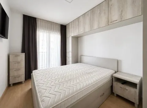Prodaja, jednosoban stan, 47m², City Kvart, Podgorica - image 8