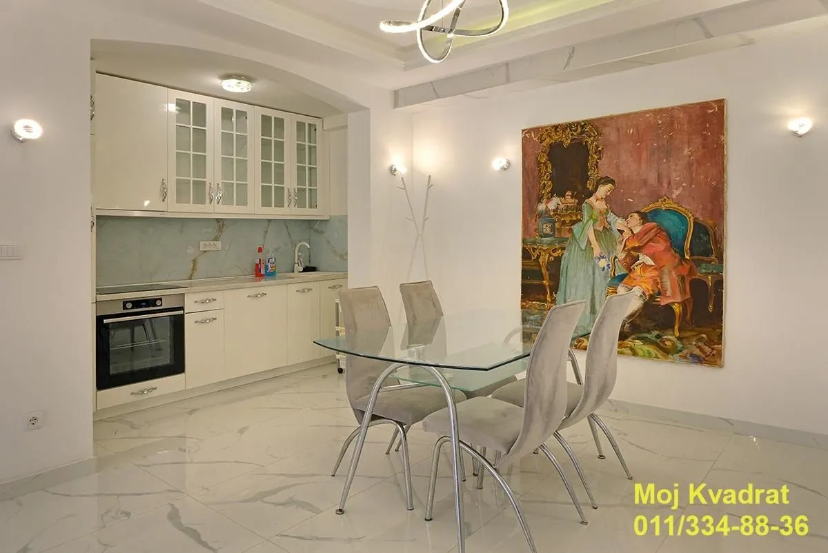 Prodaja, trosoban stan, 80m², Savski Venac, Beograd