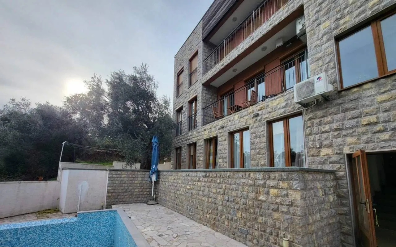 Sale, one bedroom apartment, 114m², Petrovac, Budva