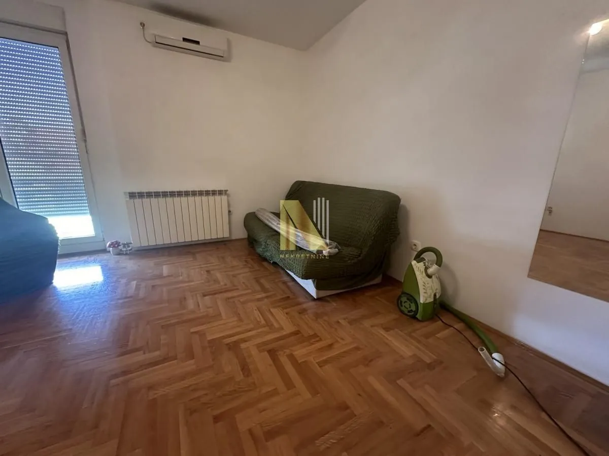 Rent, studio apartment, 28m², Grbavica, Novi Sad Sve Podlokacije