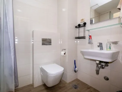 Prodaja, jednosoban stan, 47m², City Kvart, Podgorica - image 11