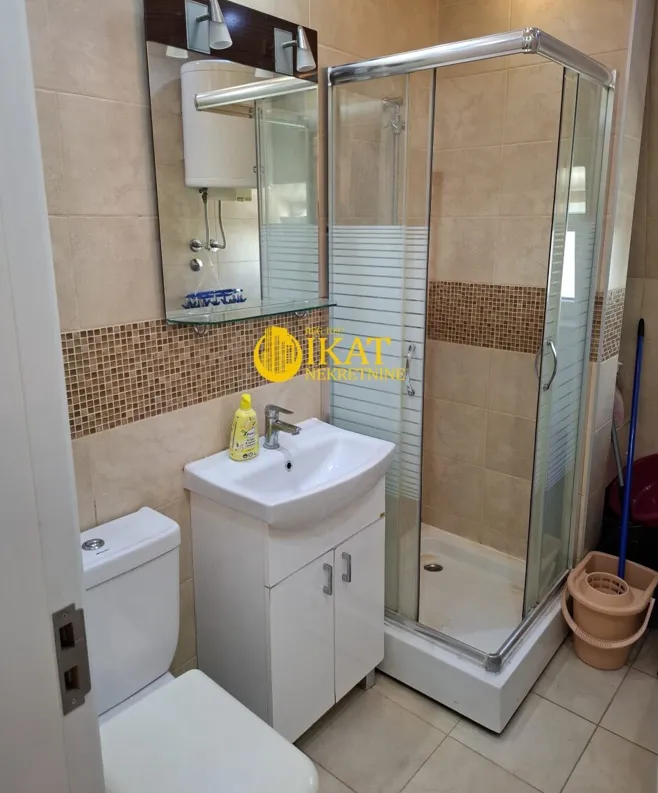 Izdavanje, stan, 17m², Stari Grad, Beograd