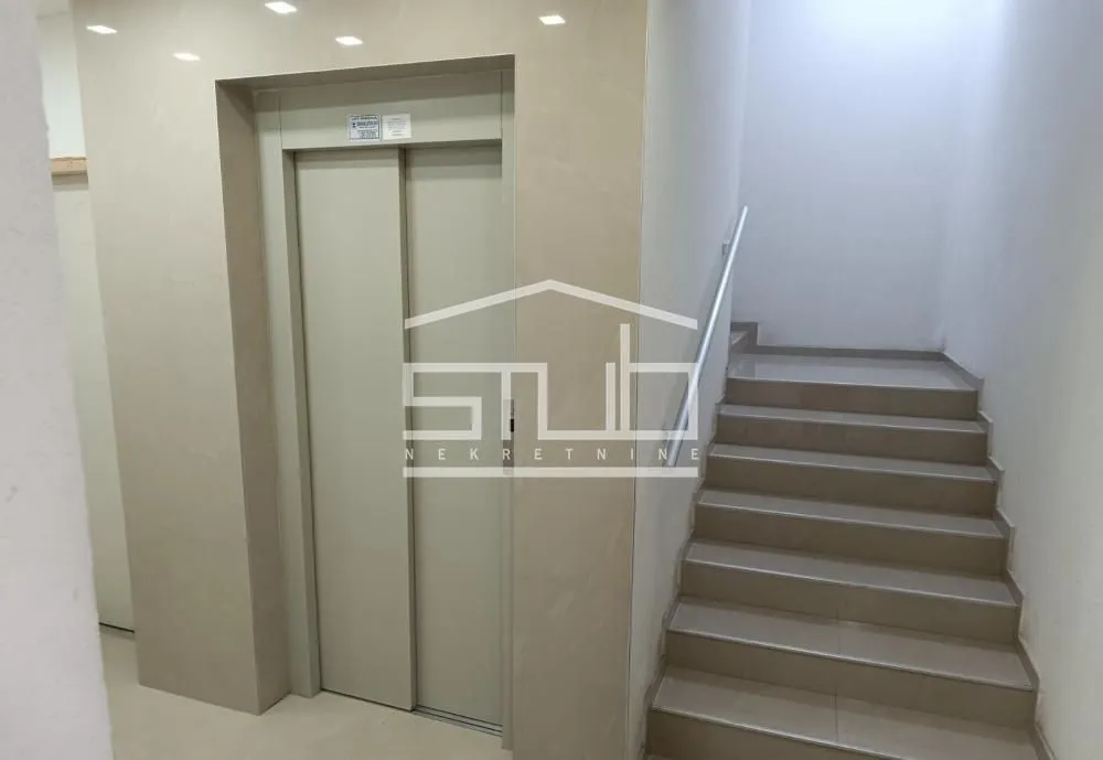 Prodaja, dvosoban stan, 46m², Centar, Pančevo