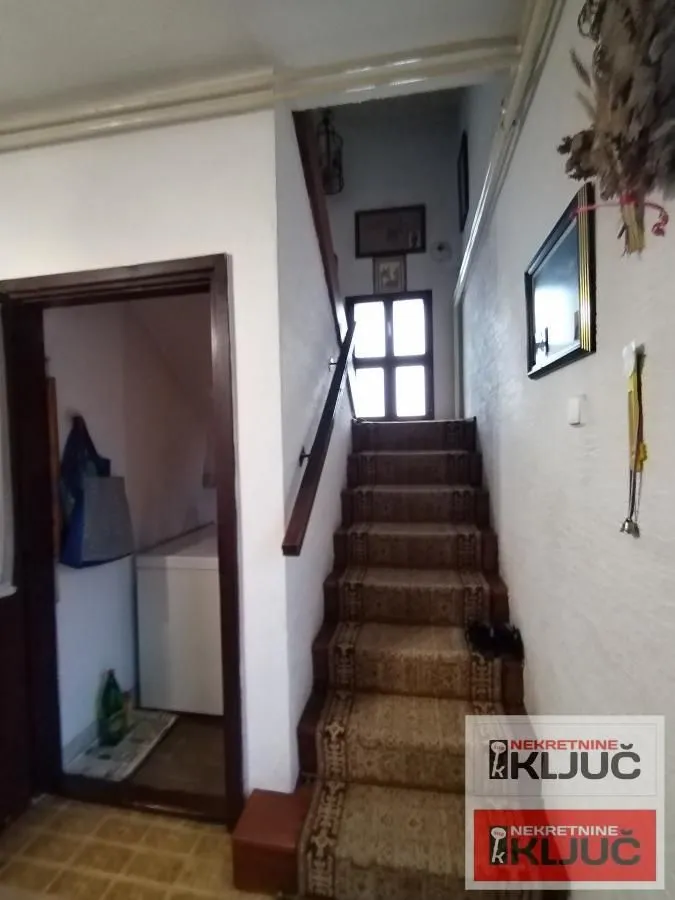 Prodaja, kuća, 148m², Futog, Novi Sad Sve Podlokacije