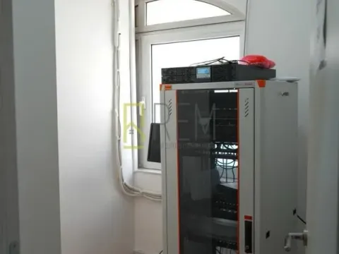 Sale, office space, 145m², Centar, Podgorica - image 11