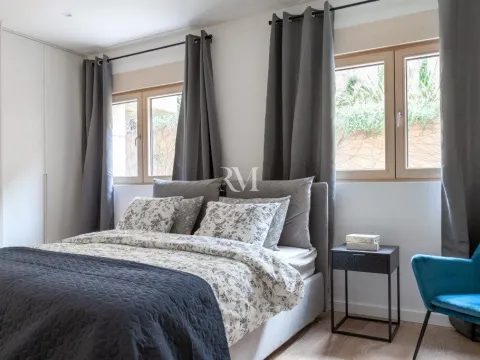 Rent, one bedroom apartment, 73m², Škaljari, Kotor - image 10