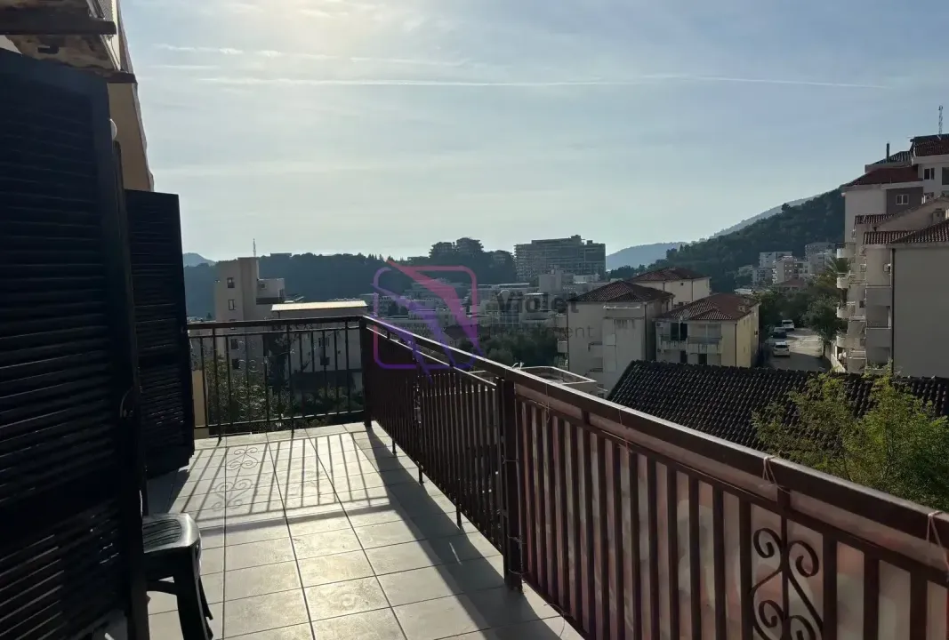 Sale, studio apartment, 40m², Bečići, Budva