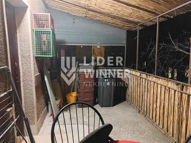 Sale, two bedroom apartment, 107m², Uciteljsko Naselje, Zvezdara Sve Podlokacije