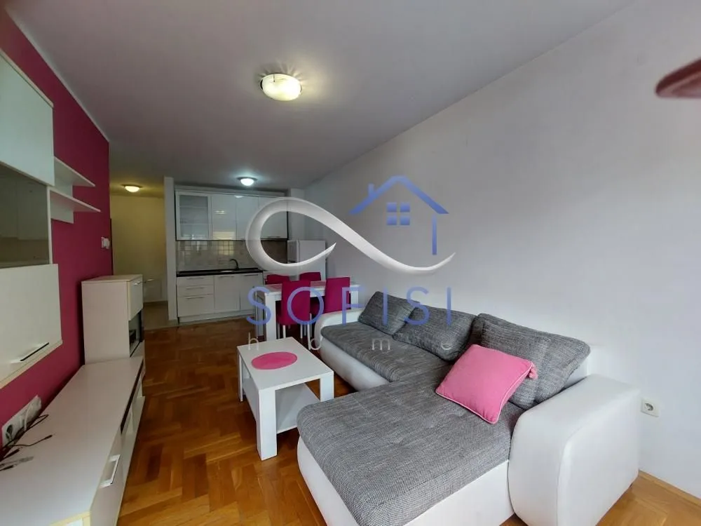 Prodaja, jednosoban stan, 43m², Grbavica, Novi Sad Sve Podlokacije