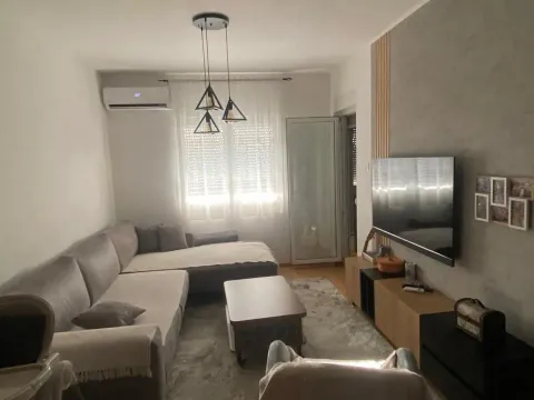 Izdavanje, jednosoban stan, 43m², Pobrežje, Podgorica - image 7