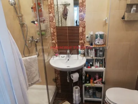 Izdavanje, dvosoban stan, 60m², Brace Jerković, Voždovac Sve Podlokacije - image 7