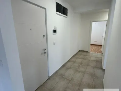 Rent, three bedroom apartment, 56m², Ledine, Beograd - image 2