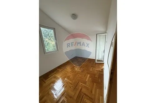 Prodaja, jednosoban stan, 43m², Masline, Podgorica