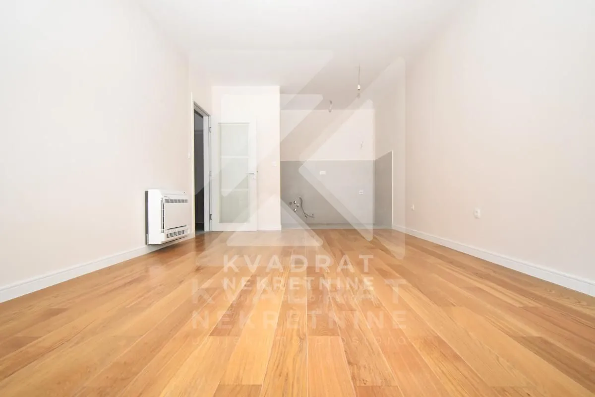 Rent, two bedroom apartment, 72m², Central Point, Podgorica